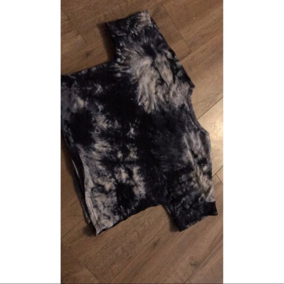 Black and white tye dye crop top - Picture 2 of 2
